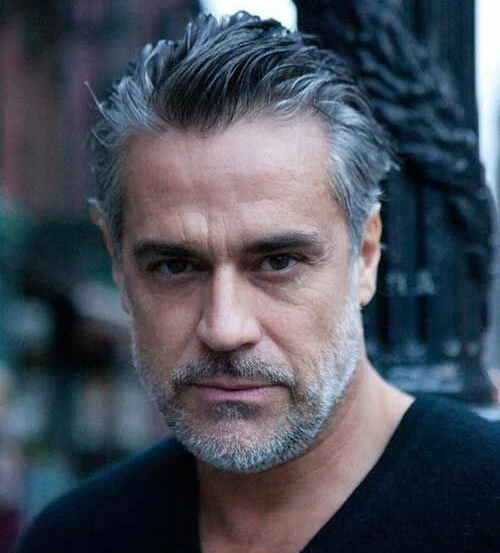 Michael R., 48 – Los Angeles, CA